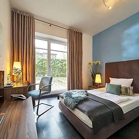 فندق Am Hof 3*